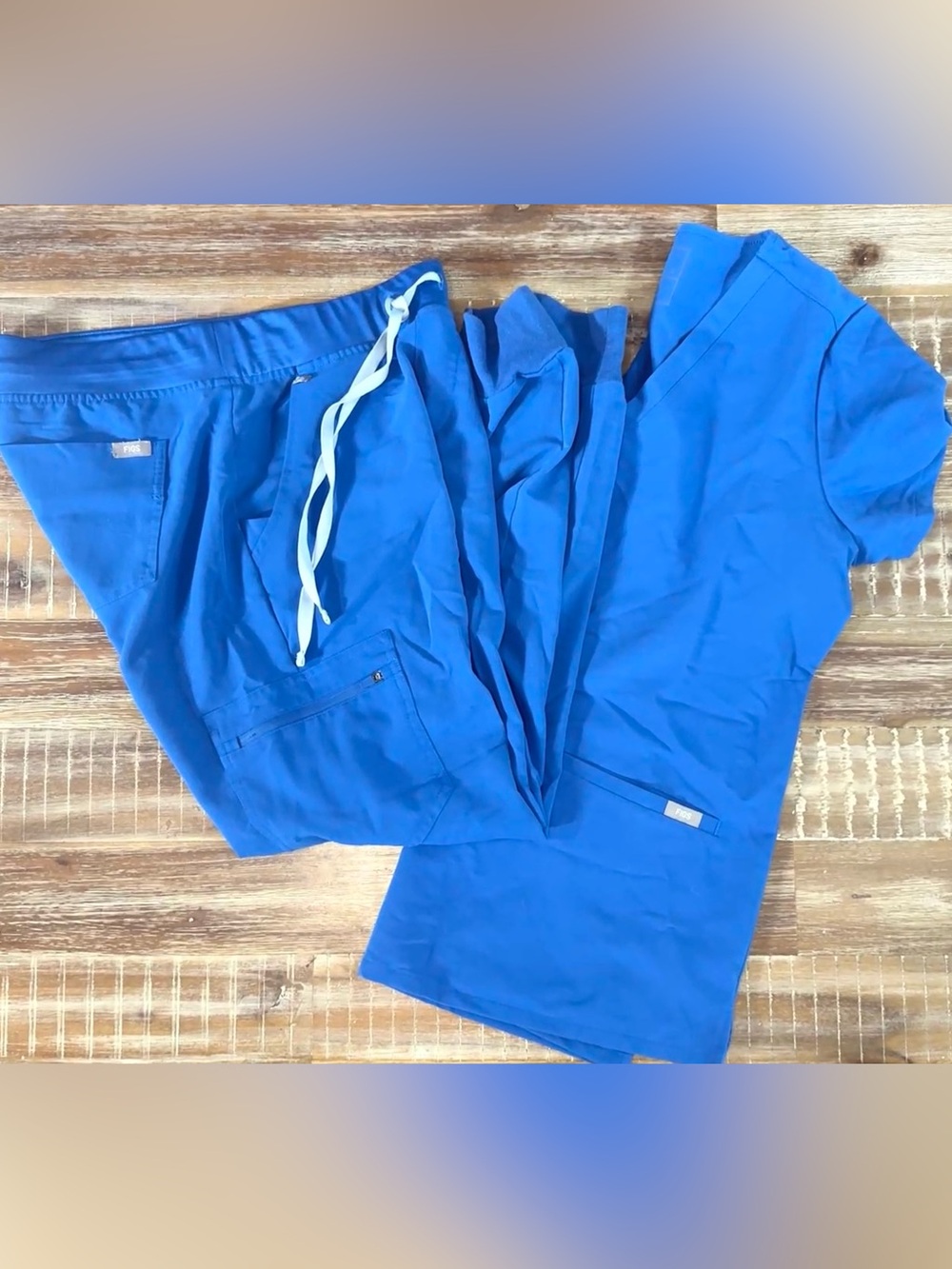 FIGS Blue Scrub Set - Women’s Small